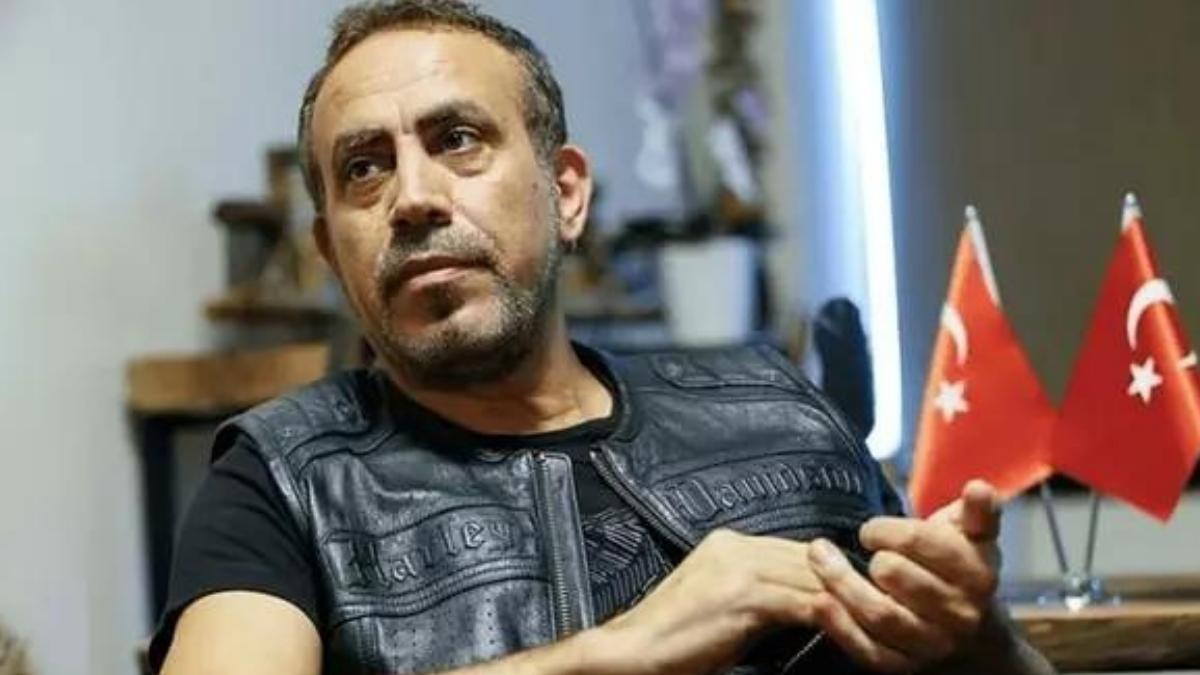 Haluk Levent: 'Depreme Uyandık Az Evvel, Umarım Bir Kayıp Yoktur' Haluk Levent: 'Depreme Uyandık Az Evvel, Umarım Bir Kayıp Yoktur'