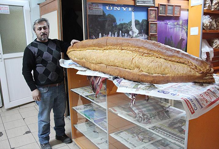 Dünyanın En Büyük Ekmeği (Fırına Zor Sığdı!)